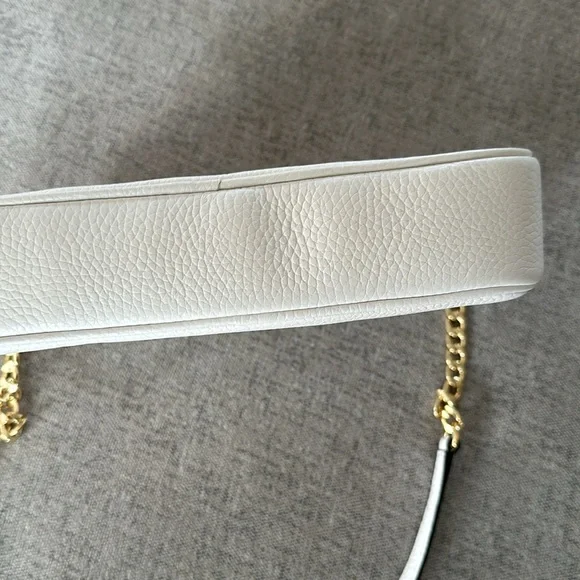 Michael Kors White Crossbody Camera Leather Ginny Small bag NEW gold hardware - Picture 5 of 10